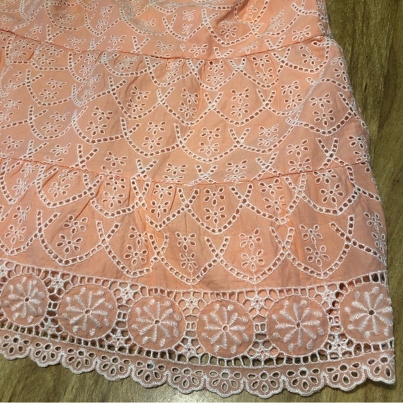 NWT $158 USD Lilly Pulitzer Keila Eyelet Top Peach Hyacinth Size 8 Floral Eyelet - Picture 2 of 10